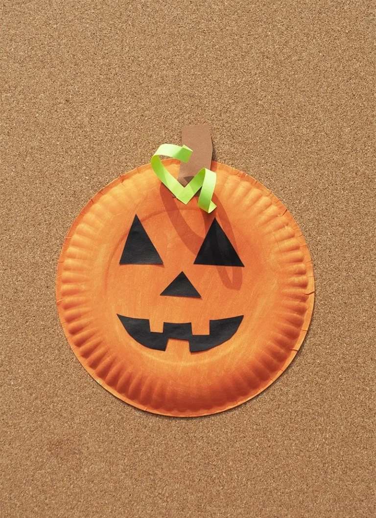 Fun Paper Plate Pumpkin Craft for kids