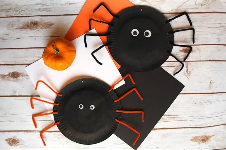 Fun paper plate spider craft for kids Halloween activity